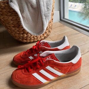 Adidas gazelle indoor red